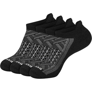 Hanes Men’s Socks Pack, 4-pair Pack, Absolute Run Cushioned Heel-shield Tab Moisture-wicking Men’s Socks(Black – Heel Shield)