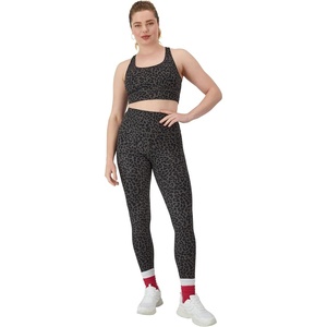 Hanes Womens Leggings Clothing, Moves 7/8 Soft Leggings with Pocket, Moisture Wicking Women’s Clothing, Pants, 25″ Inseam(Black Leopard)