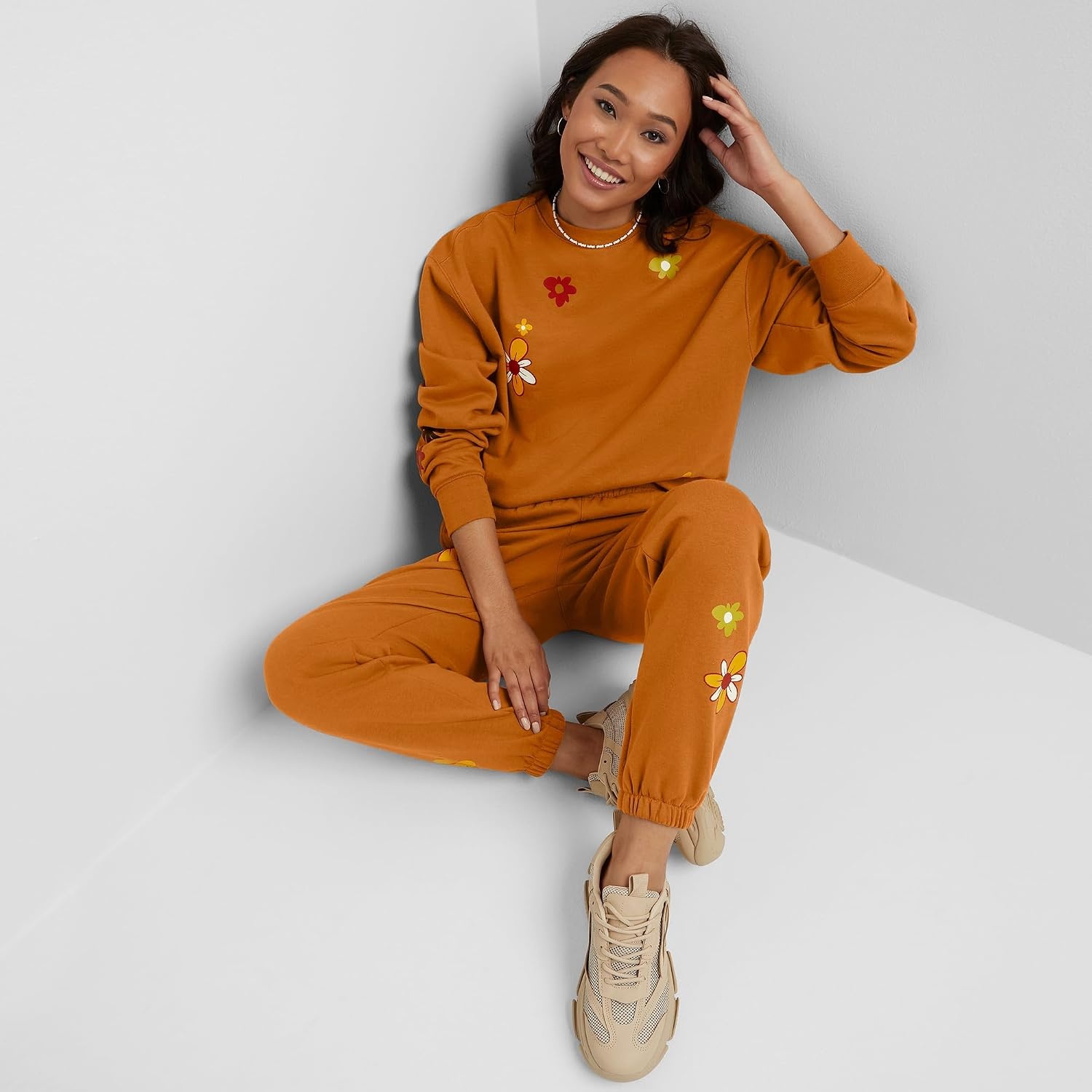 image:imageHanes Womens Originals Midweight Fleece Joggers Sweatpants with Pockets 30 PlusAllgood Gold
